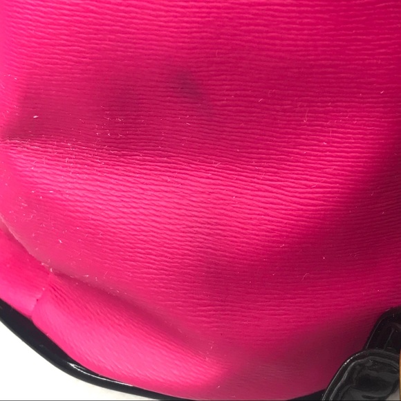 JUICY COUTURE PINK & BLACK PATENT BUCKET BACKPACK - Picture 8 of 16